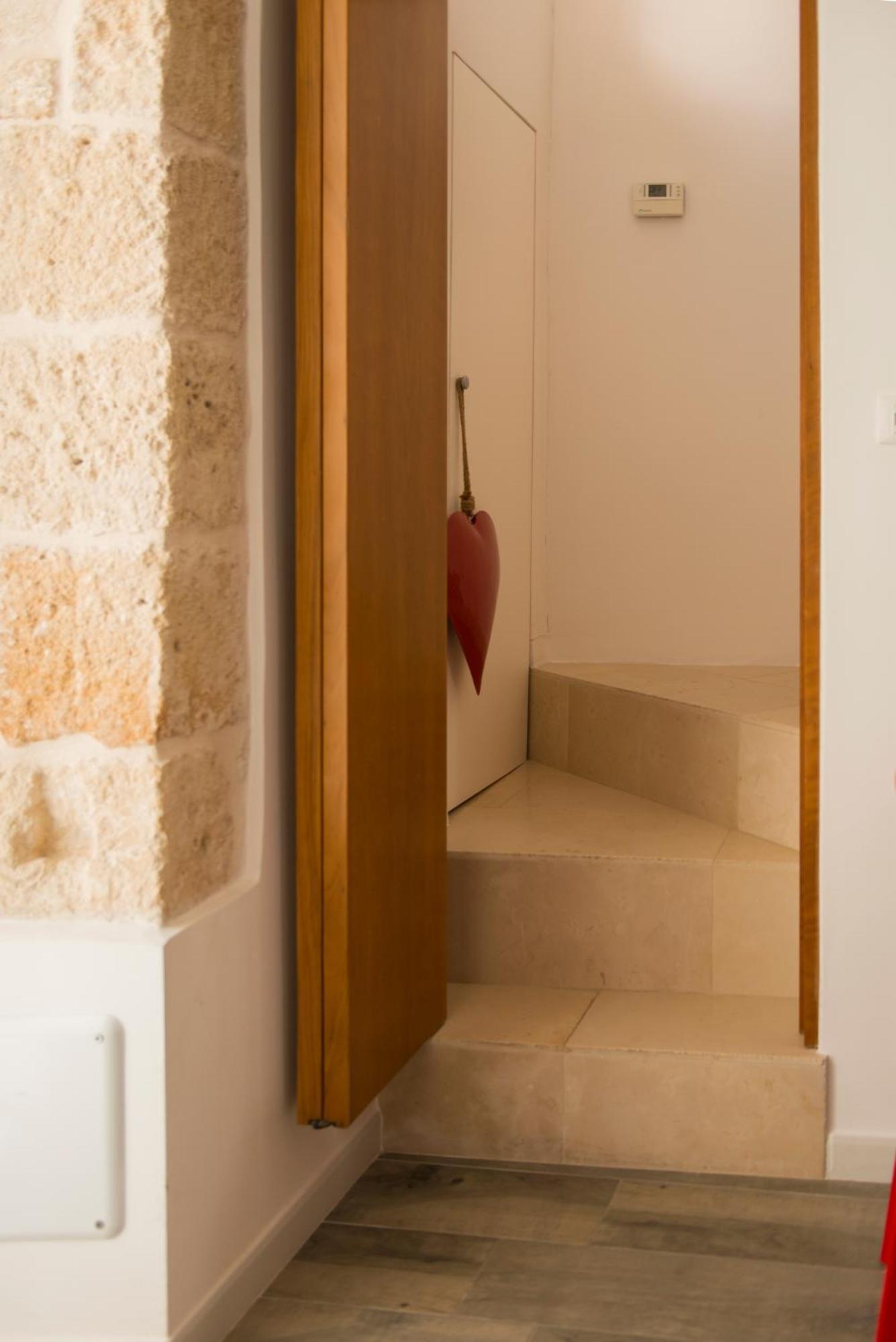 A Casa Di Lavinia Apartment Monopoli Exterior photo