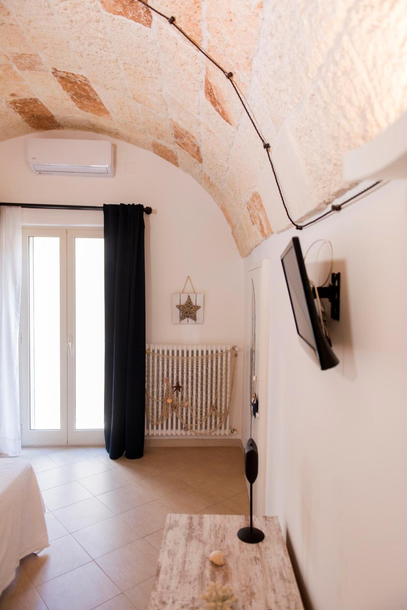 A Casa Di Lavinia Apartment Monopoli Exterior photo